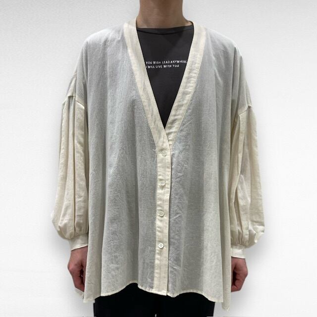 タグ付き未使用　cafune Vネックシアーワイドカーディガン　キナリ cafune V-neck sheer wide cardigan | CoCo Cuore