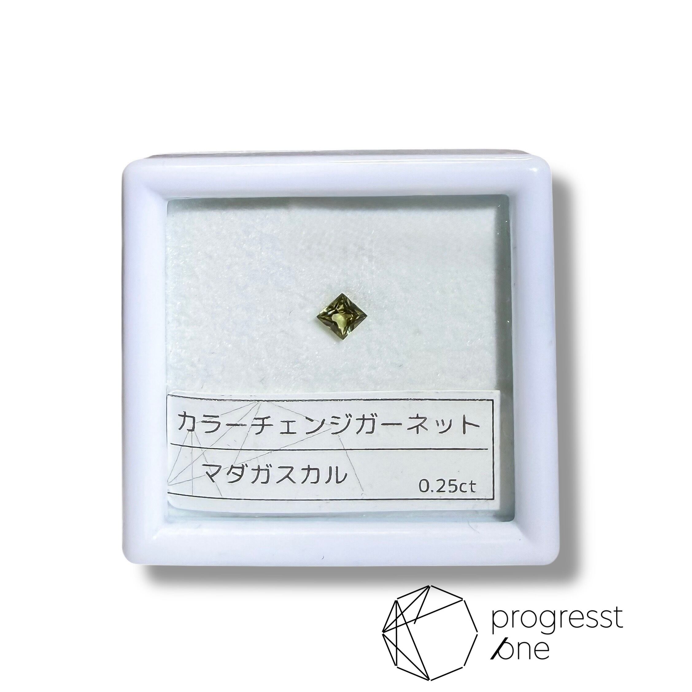 k18 カラーチェンジ　ガーネット K18 天然石カラーチェンジガーネット ピアスMQ 希少 レア 18金