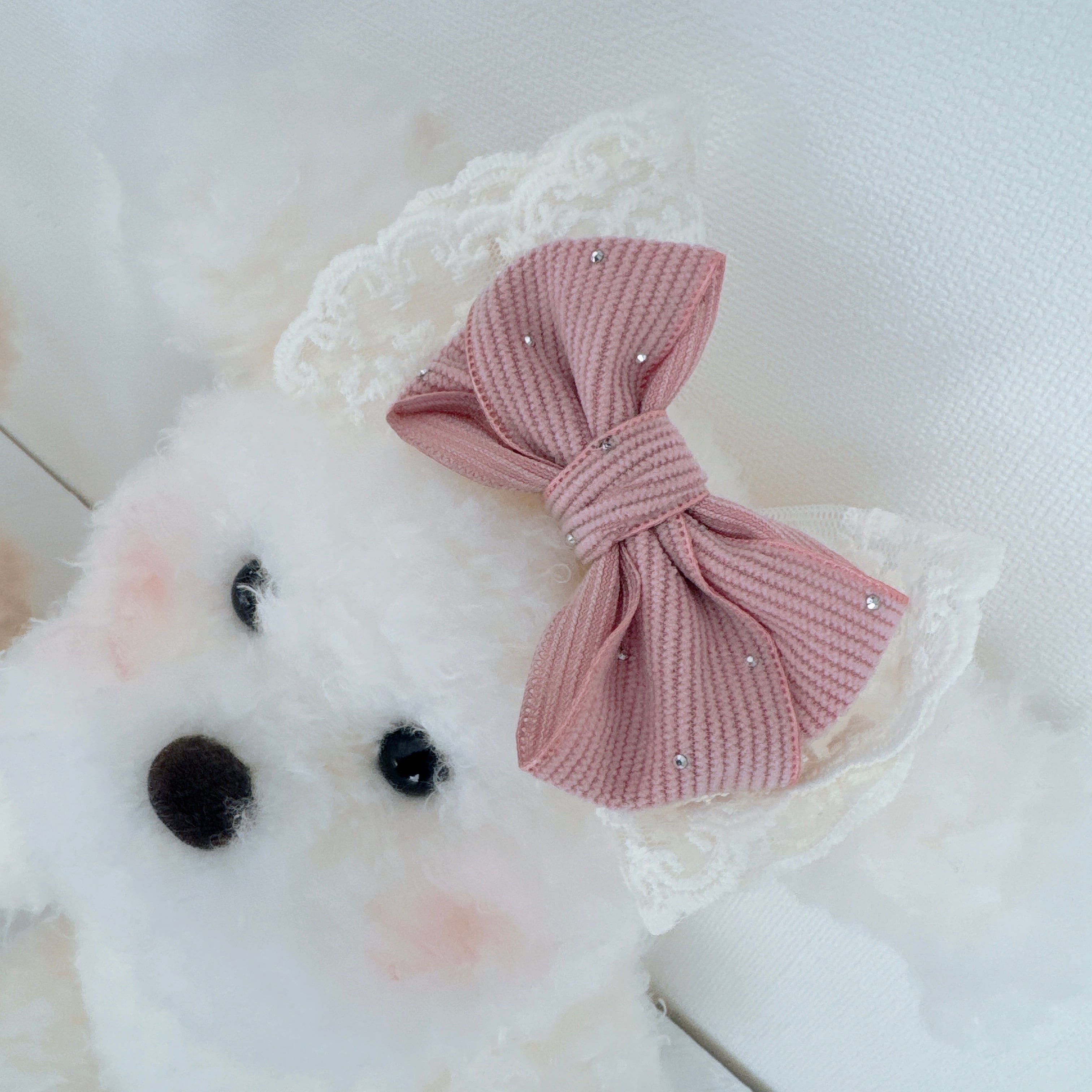 レースくすみピンクリボンヘアバンド（後ろ支え付き）