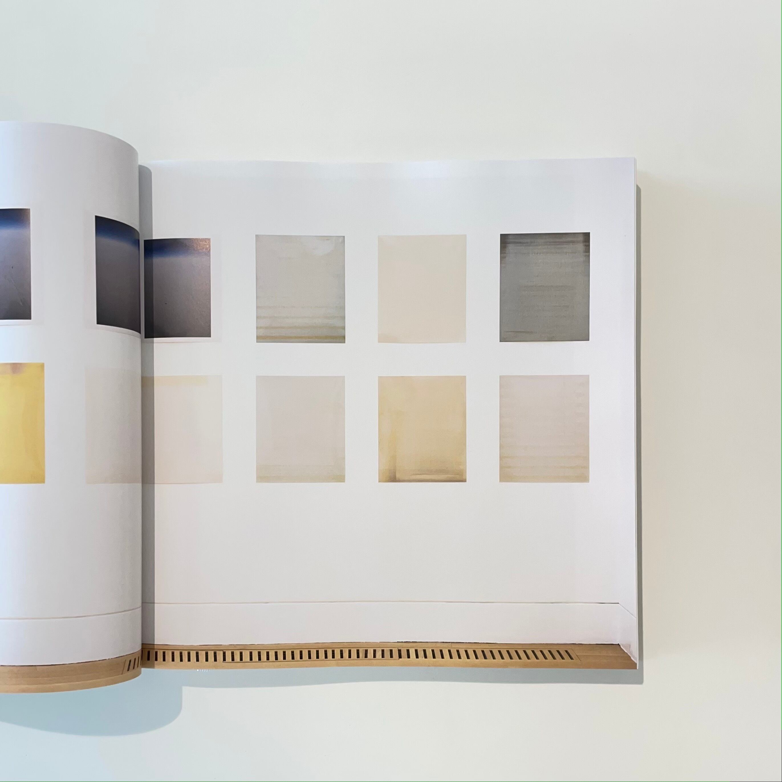 SATURATED LIGHT｜Wolfgang Tillmans | 本の栞