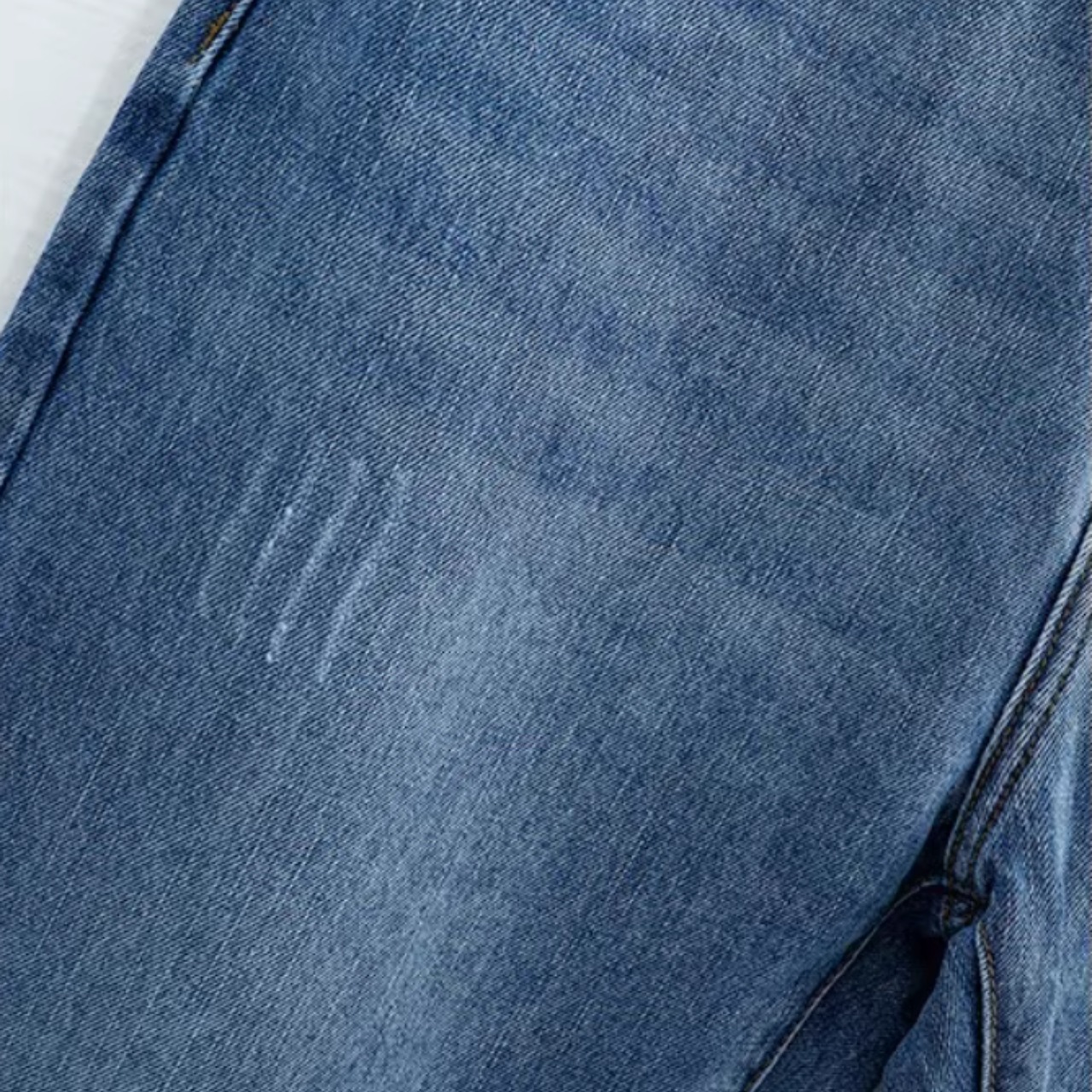 テーパードシルエット デニムパンツ af0215