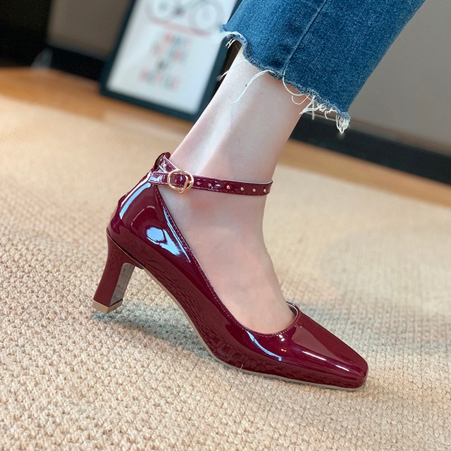 シングルスプリングレッドバックル 靴 シューズ 春物 スクウェア 部族の婦人靴62889807441