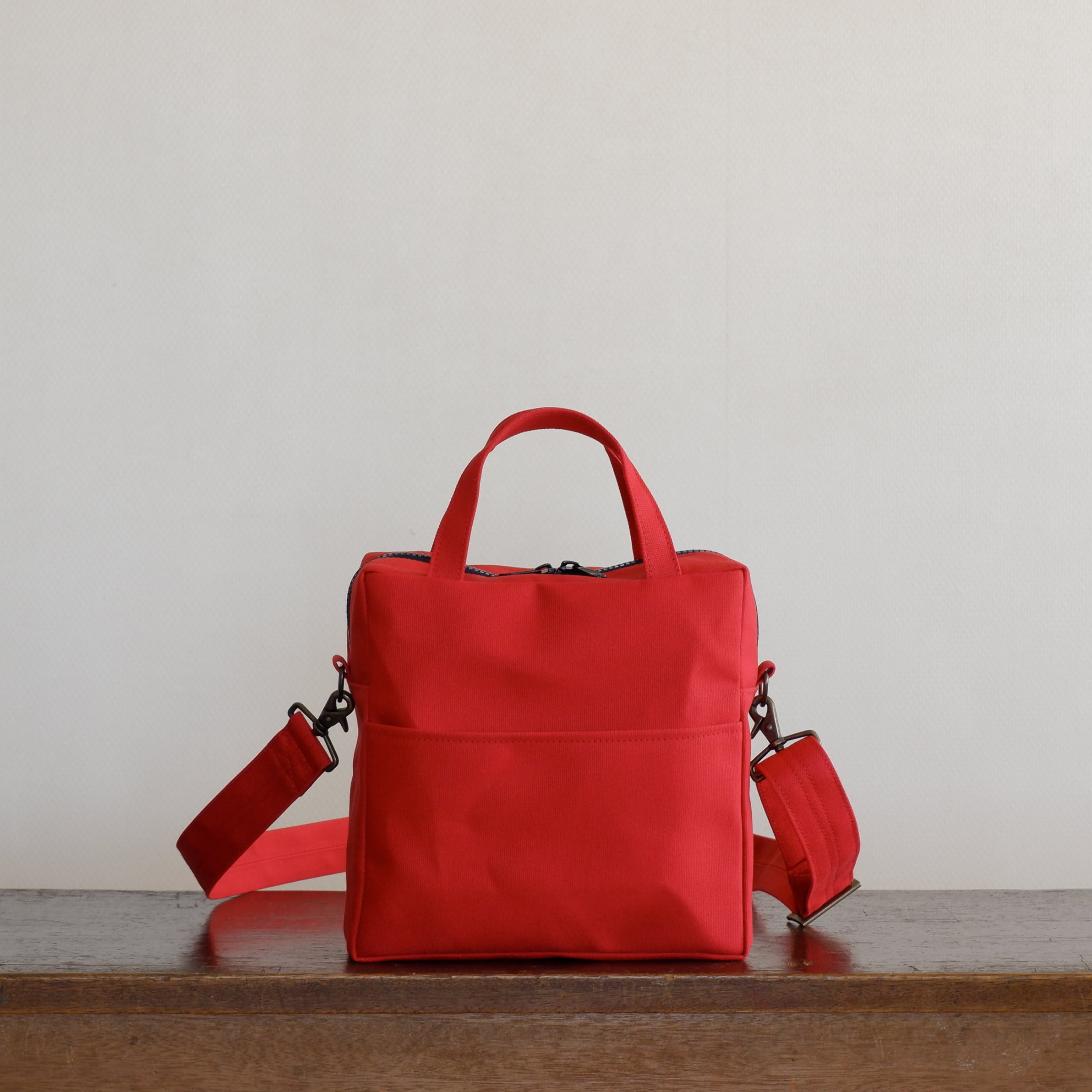 スクエア2wayトート S 赤 / 8号帆布 | aoya bags | シンプルで少し