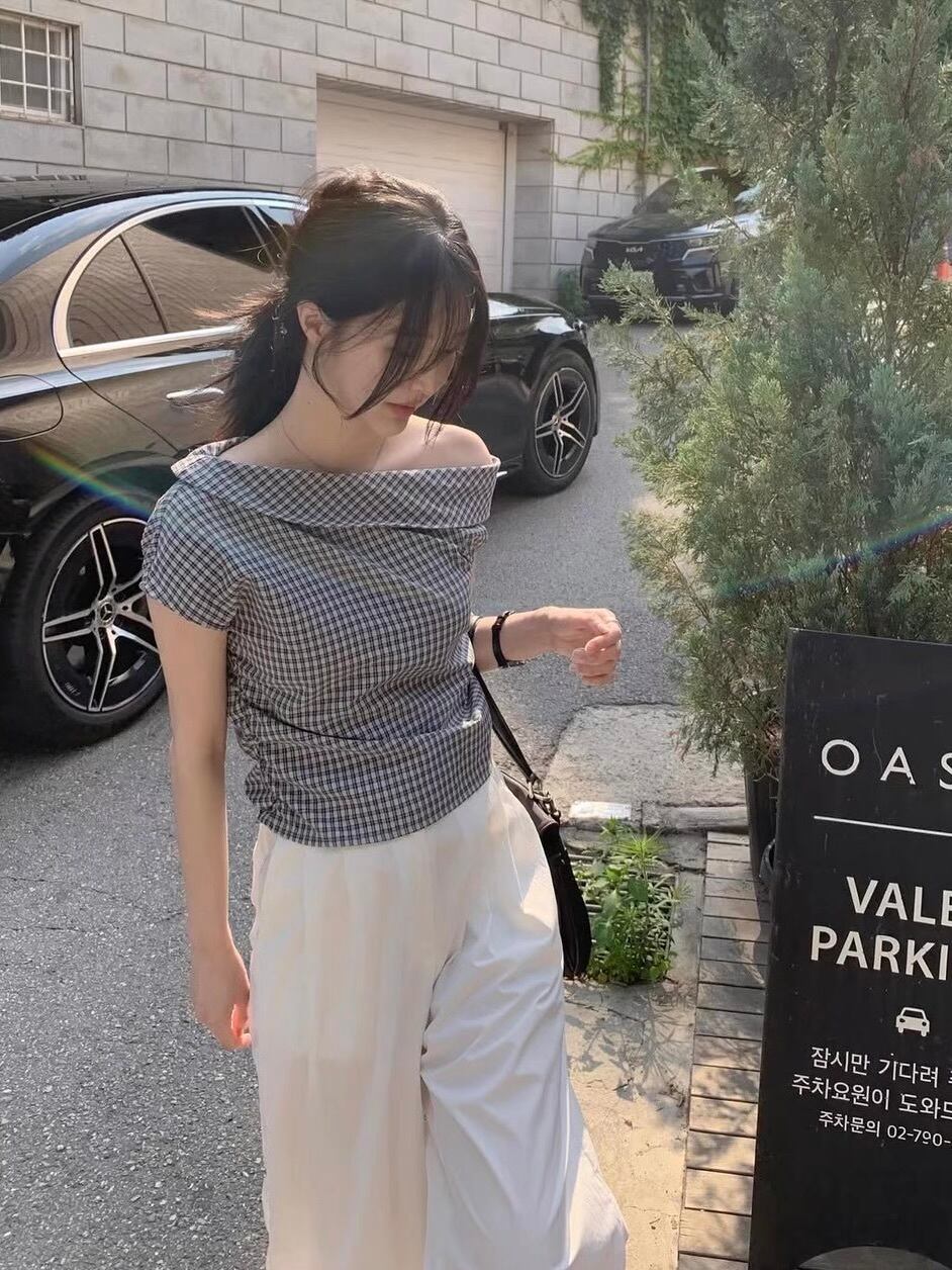 オフショルダーチェックブラウス.1422