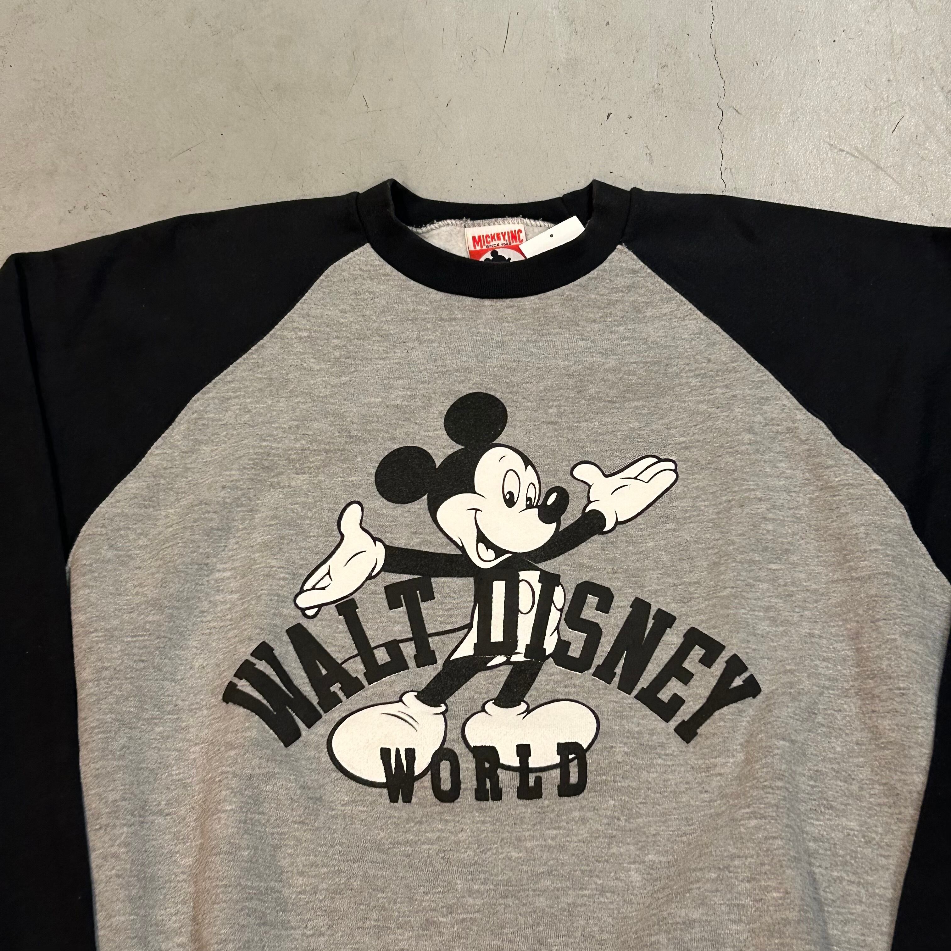 90s Mickey Mouse “WALT DISNEY WORLD” raglan sweat【高円寺店 