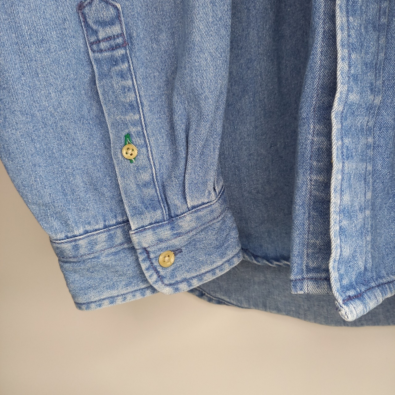 トミーヒルフィガー　デニムBDシャツ　無地　刺繍ロゴ　ブルー　LT