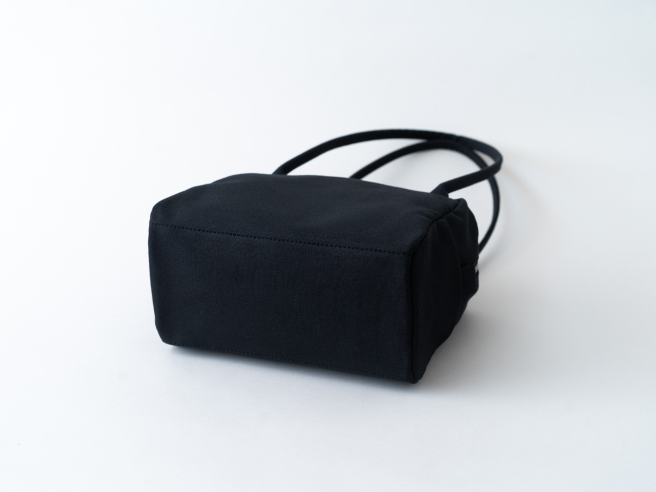 Cuboid bag ブラック