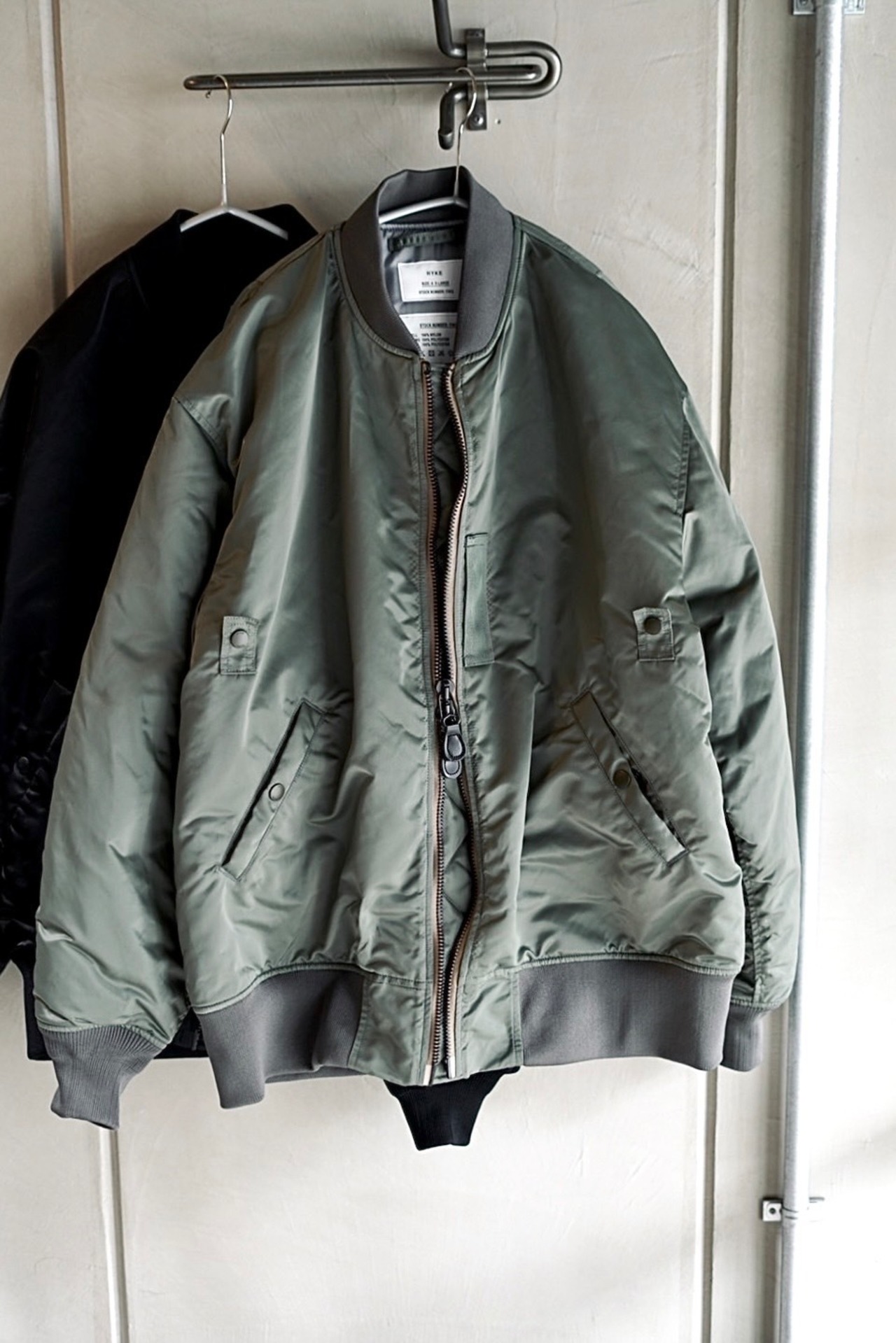 HYKE / TYPE MA-1 JACKET (BLACK , OLIVE DRAB) | JUQUI Online