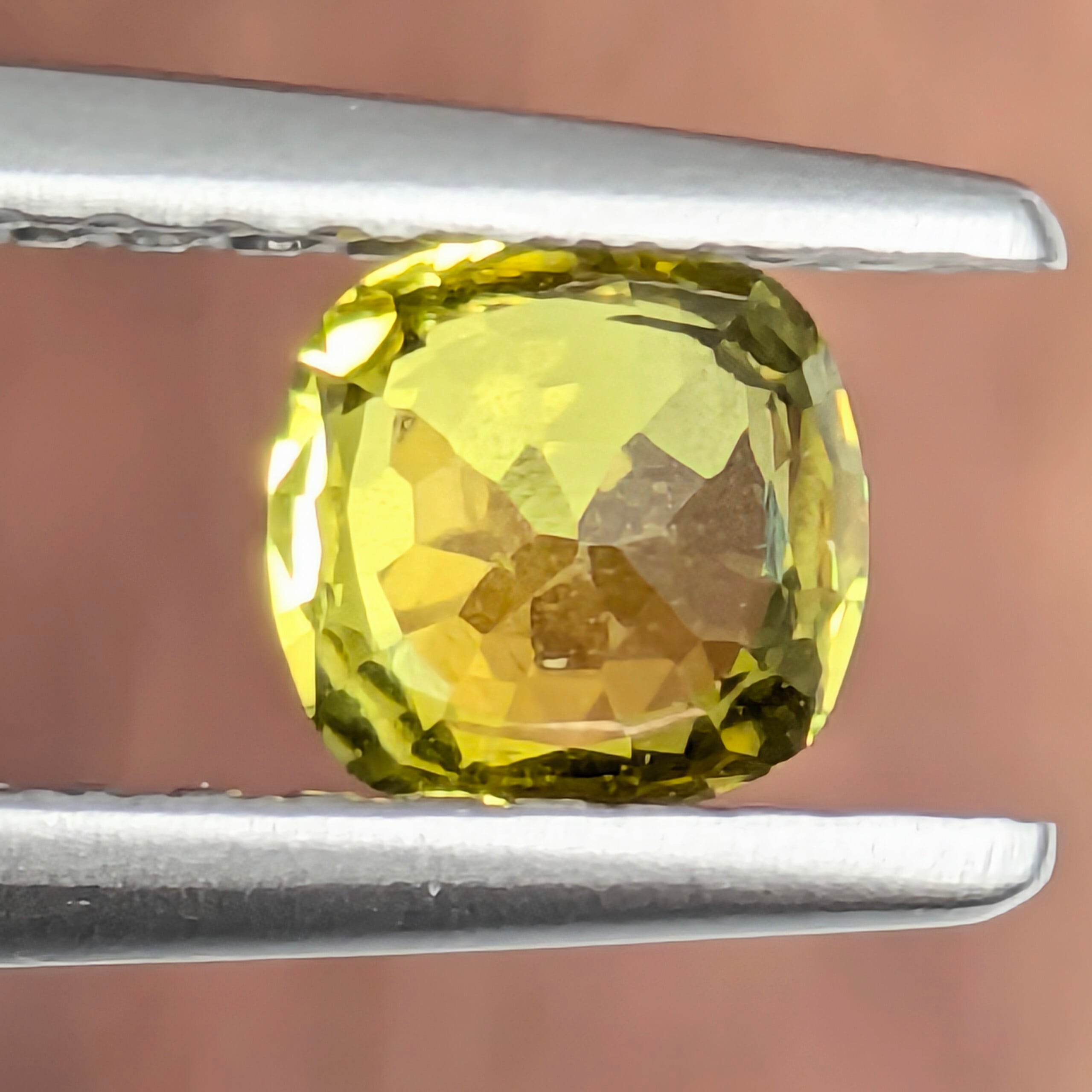 クリソベリルルース ミャンマー・モゴック産【0.49ct】 PRO208508