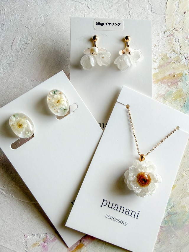 あじさいベル白イヤリングセット　