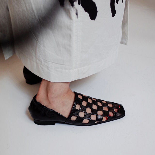 Mesh hollow square toe loafers in 2 colors S1880