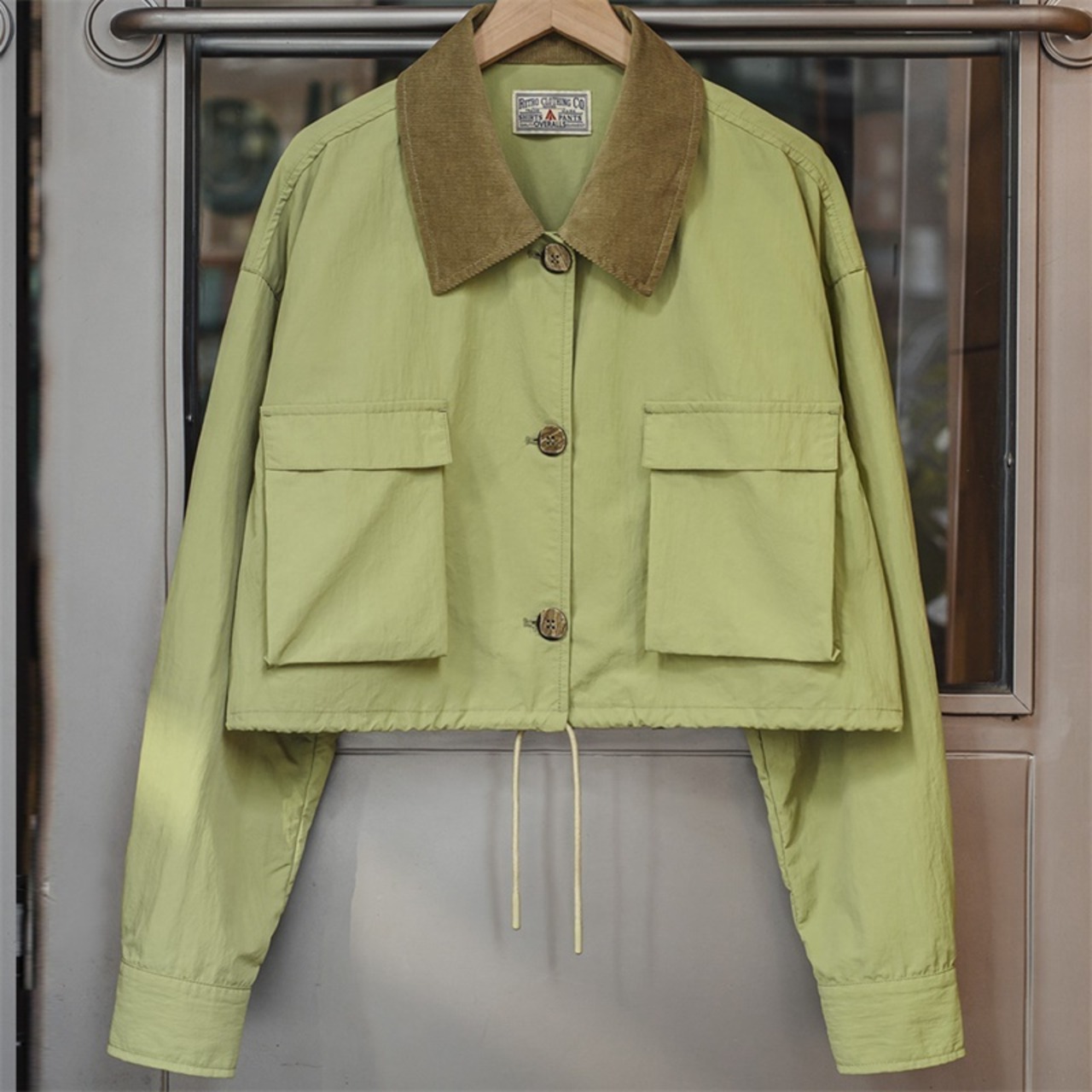 Green Drawstring Multi-Pocket Jacket / グリーン ドローストリング マルチポケット ジャケット