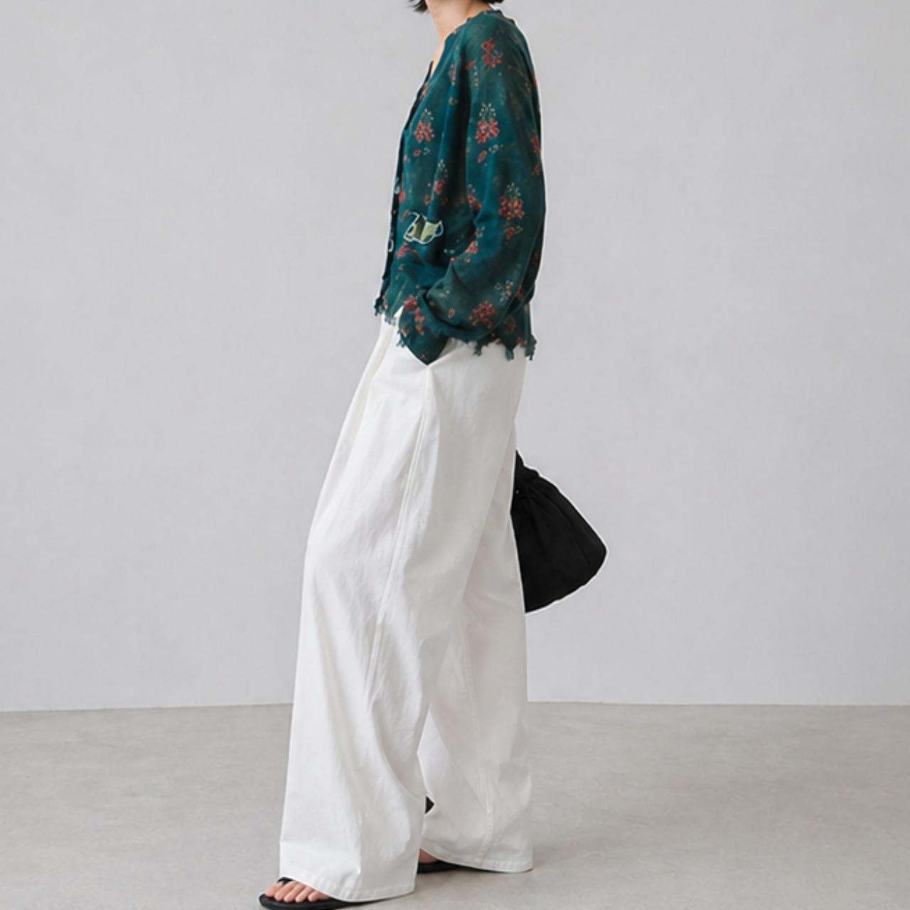 【2SET】Flower Knit Cardigan × Volume White Pants Set  T6164
