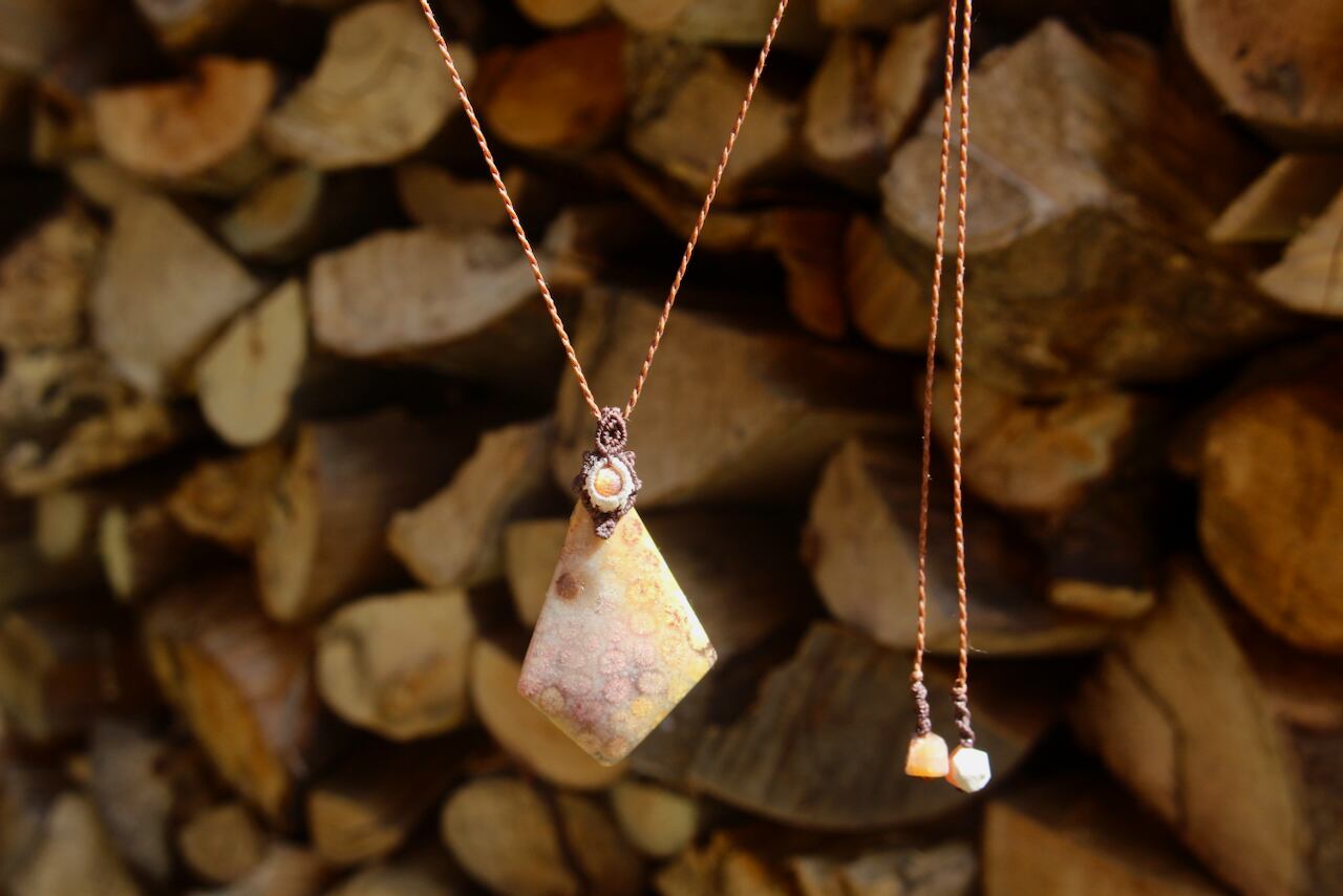 Fossil Coral & Sunstone micro macrame pendant