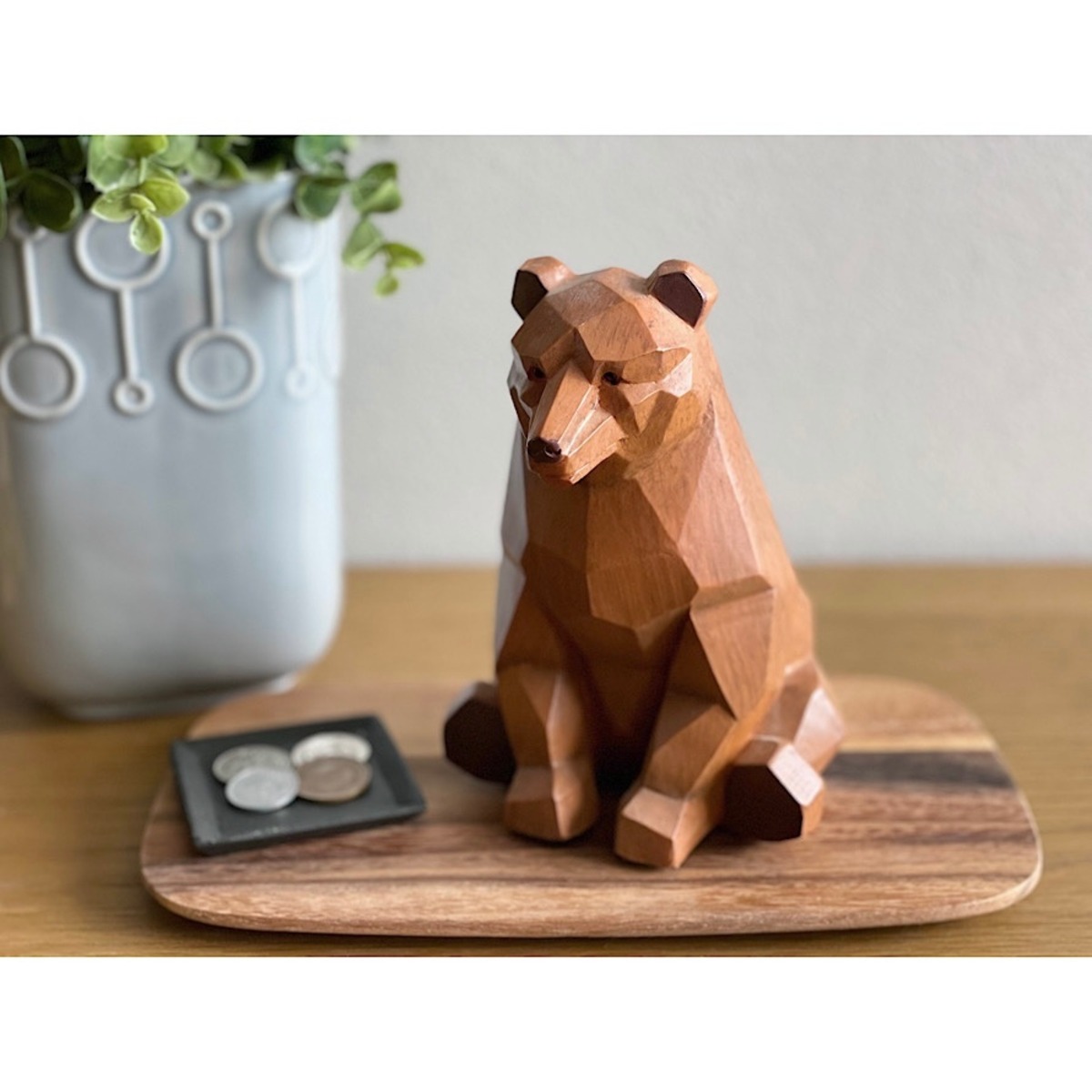 まるで木彫り 飾りたくなる貯金箱 クマ | 暮らし道具と服のお店 Zoo