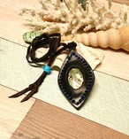 シェルを閉じ込めたネックレス