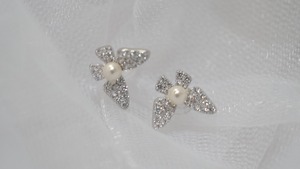 chocho Pearl bijou pierce