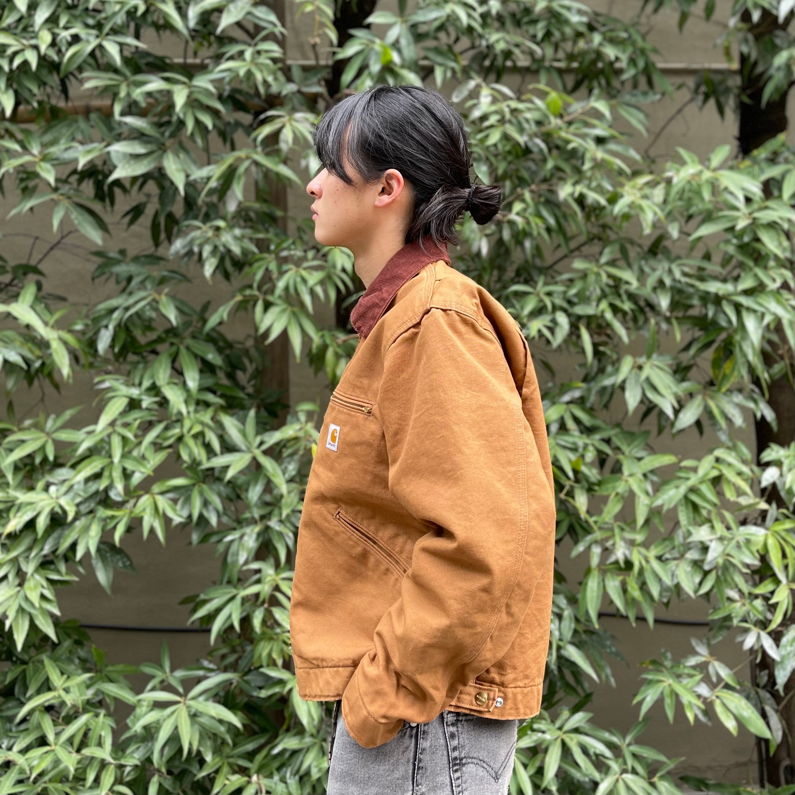 Carhartt ダックデトロイトジャケット サイズM180cm78kgです