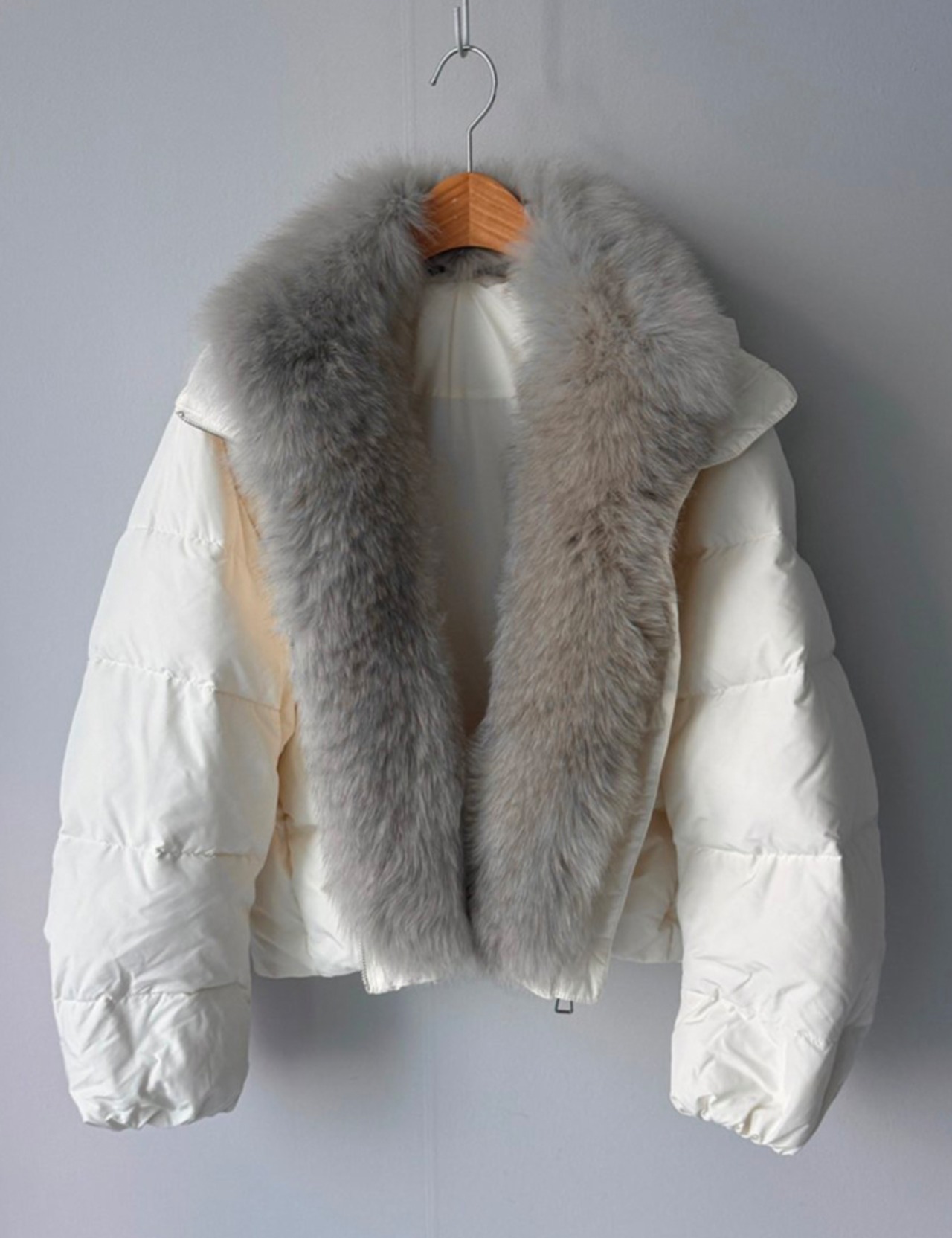 【新作5％OFF・3日間】FoxFur 100% & Goose-Down100% Short Padding_2colors