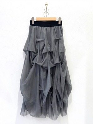 タックボリュームチュールスカート