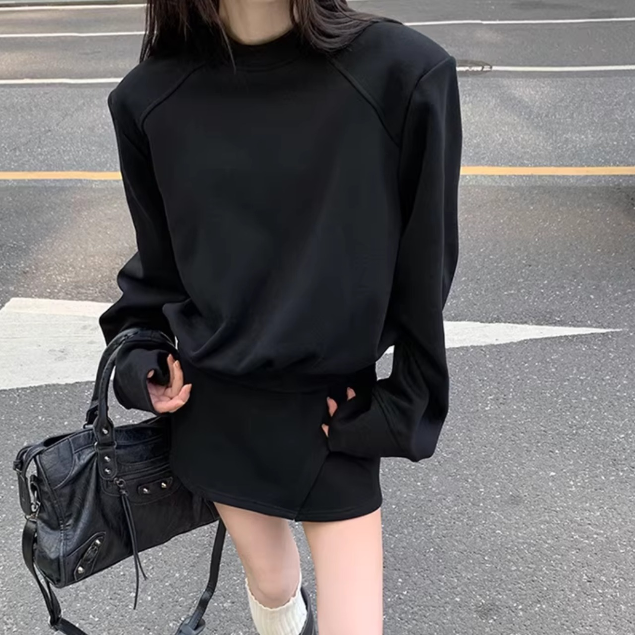 Black two-piece sweatshirt set (ME328)
