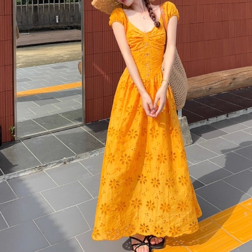 2色／パフスリーブカットワークマキシワンピ ・70158