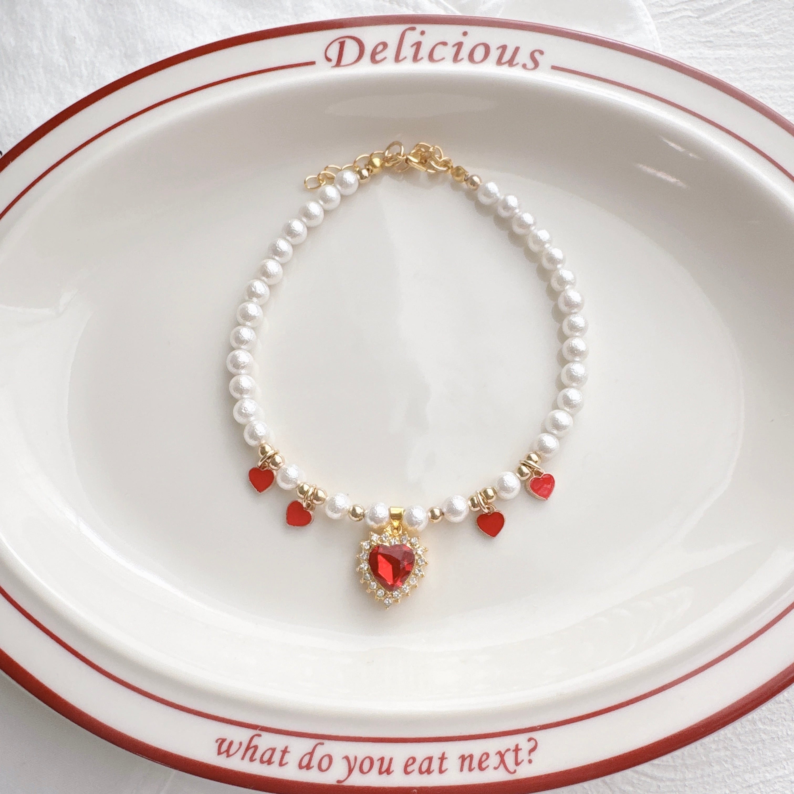 ミニハートいっぱいの上品ネックレス