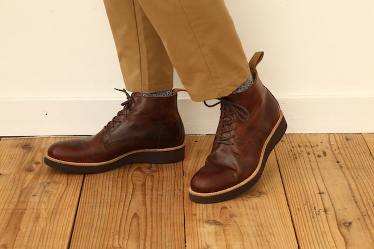 PLAIN TOE CHUKKA (WEDGE SOLE)