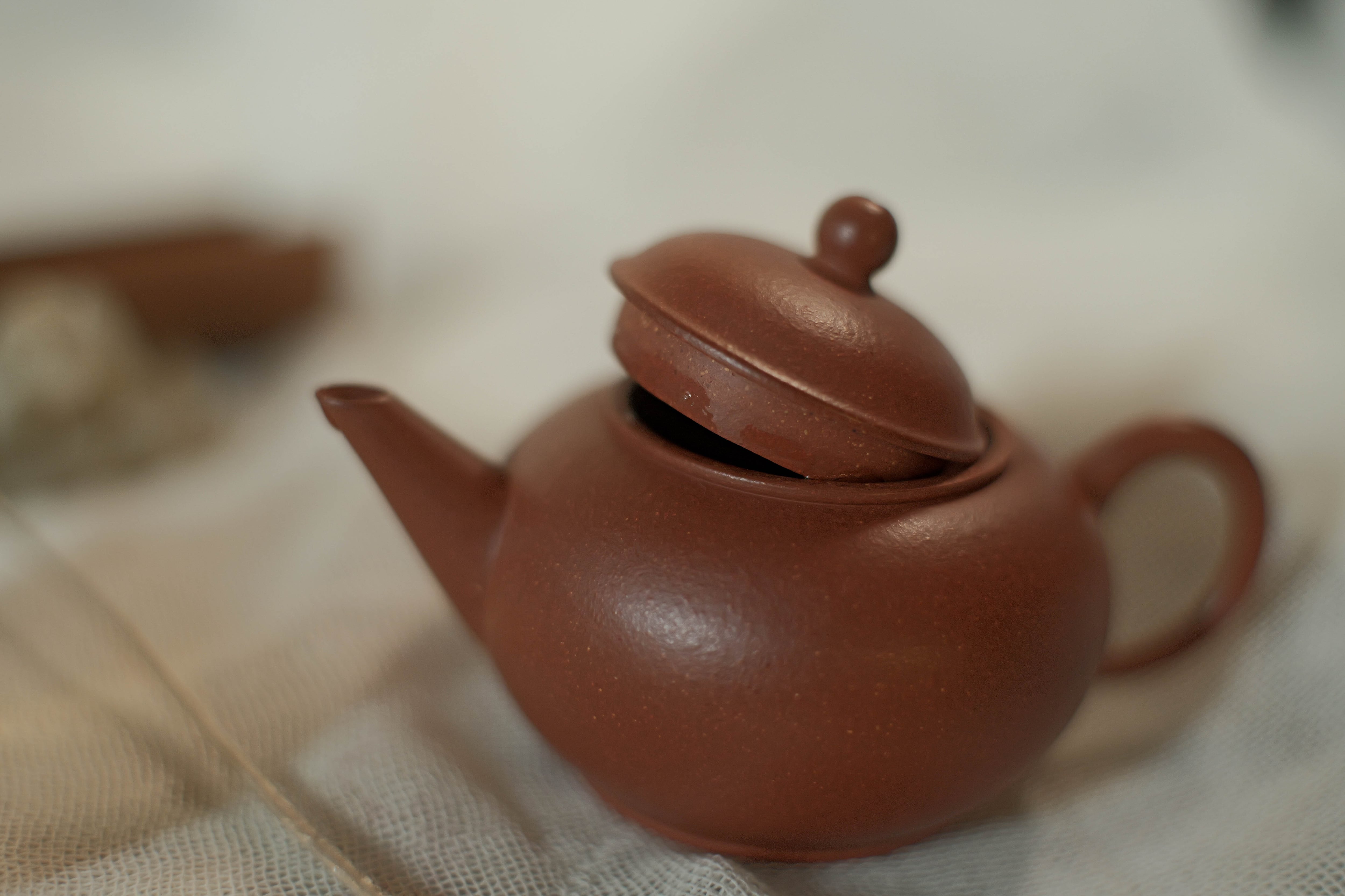 宜興紫砂壺 「超薄胎水平壺」・降坡泥 | 北白川糕糰店