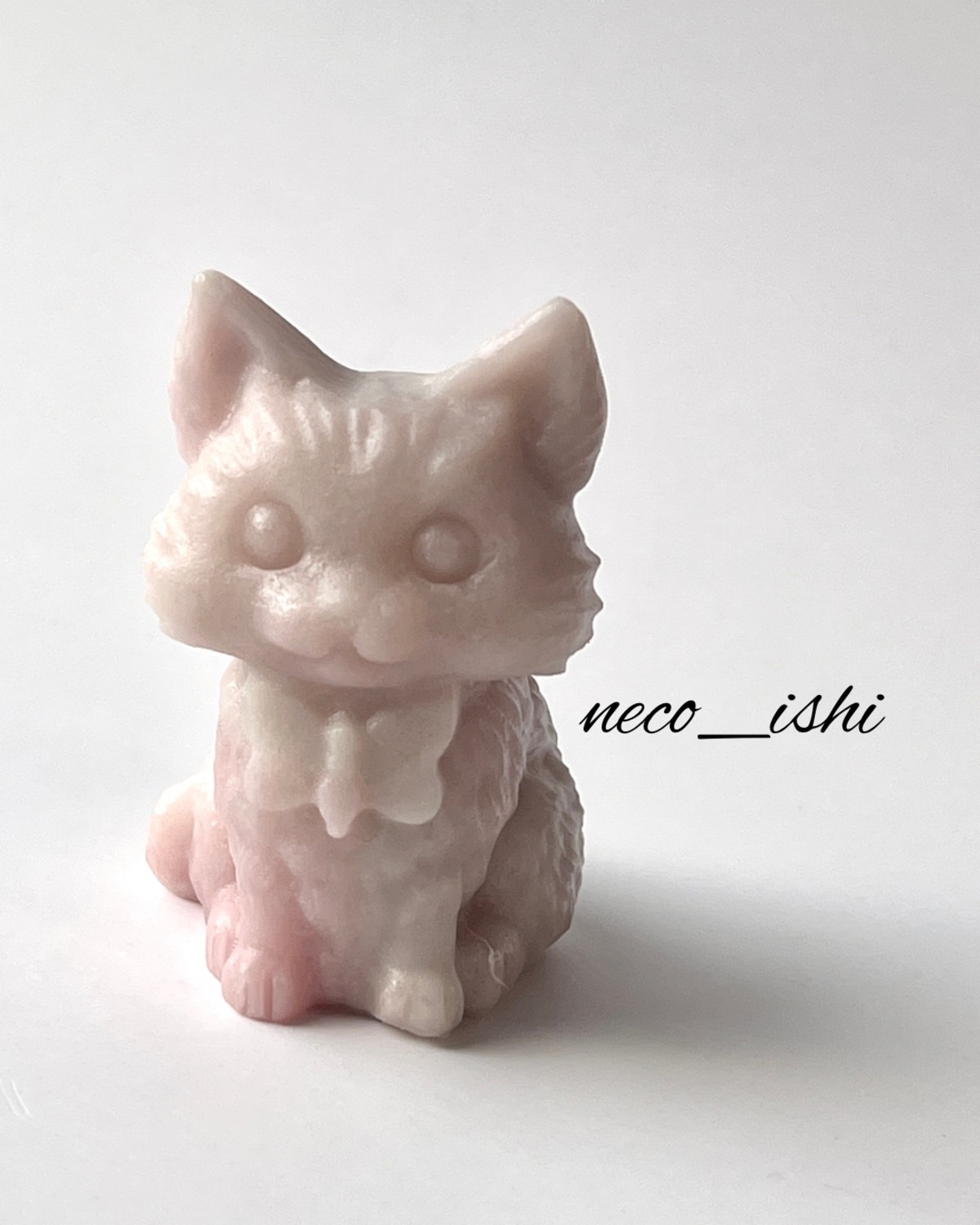 お座り猫ちゃんピンクオパール ねこ/天然石/パワーストーン/開運/幸運/恋愛運/美容/精神安定 | neco_ishi | 猫 犬 天然石 ...