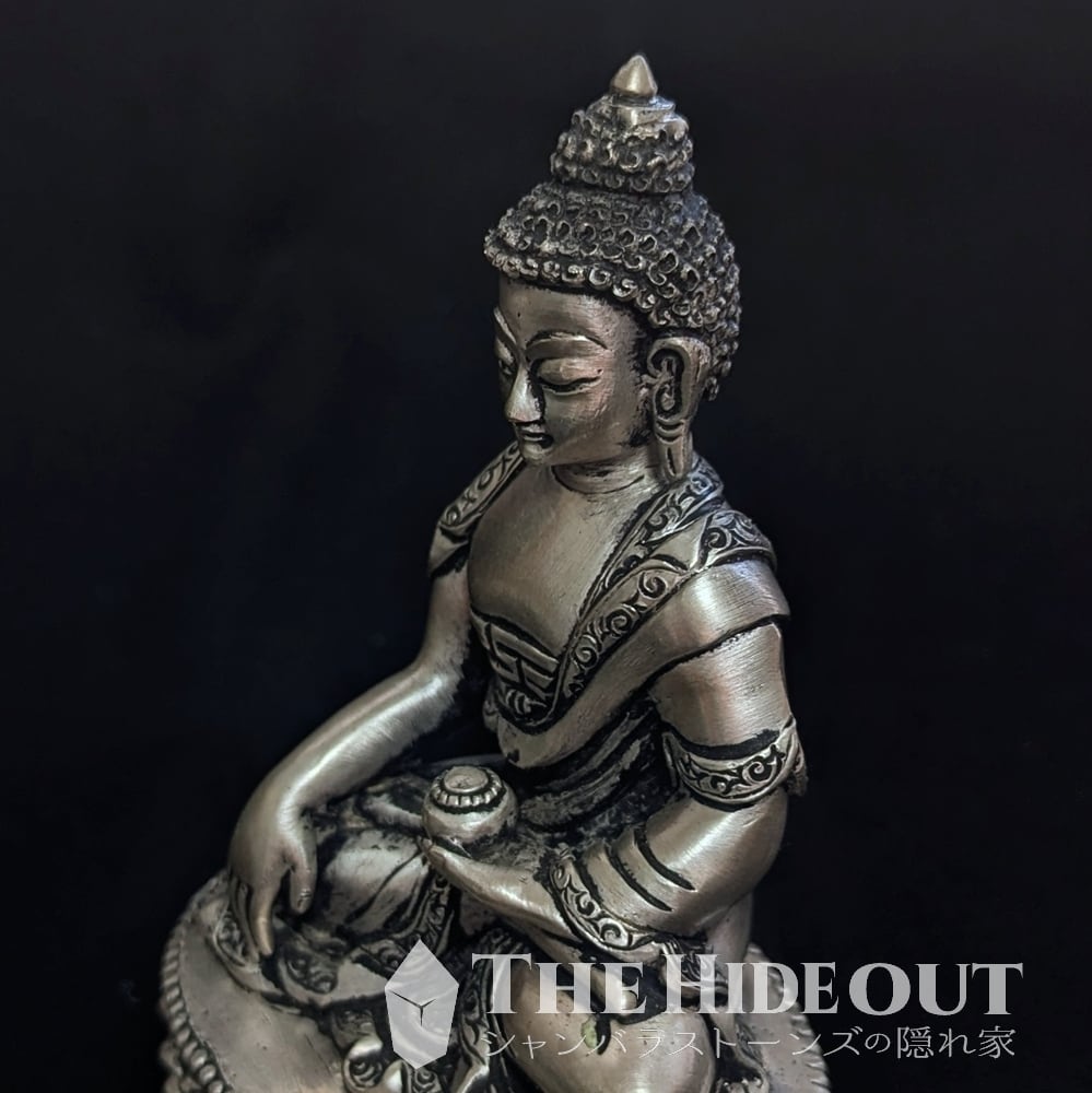 仏師彫刻純銀製仏像001 純銀製釈迦牟尼像 静寂の釈迦如来～流麗なる愛