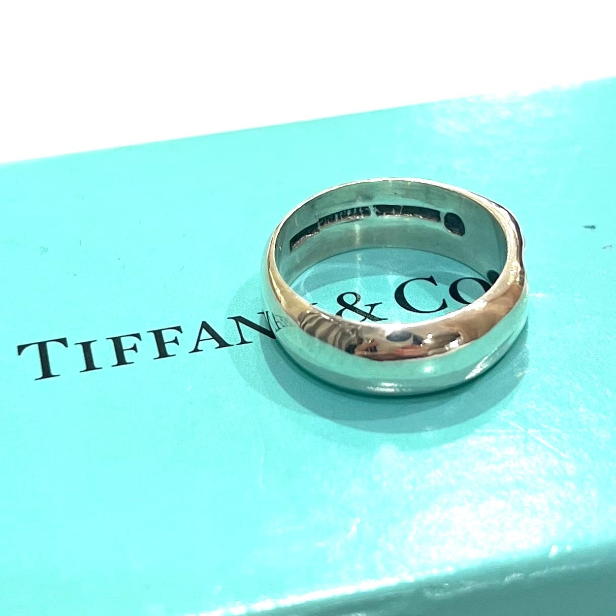 TIFFANY&CO】T2117 個性の美学。エンボスハートリング 12号／シルバー