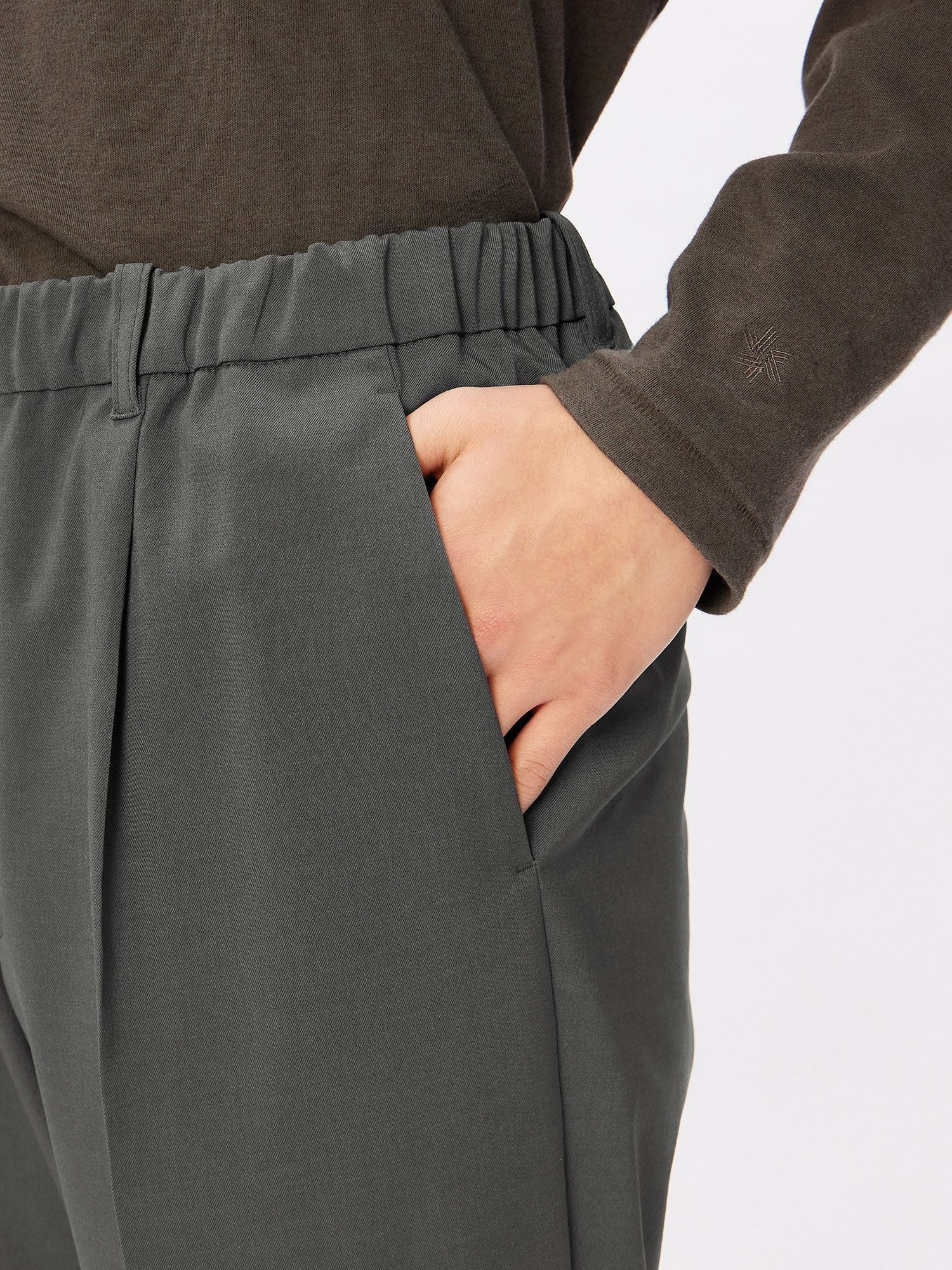 Goldwin (ｺﾞｰﾙﾄﾞｳｨﾝ) - One Tuck Straight Pants (ﾜﾝﾀｯｸｽﾄﾚｰﾄﾊﾟﾝﾂ ﾕﾆ