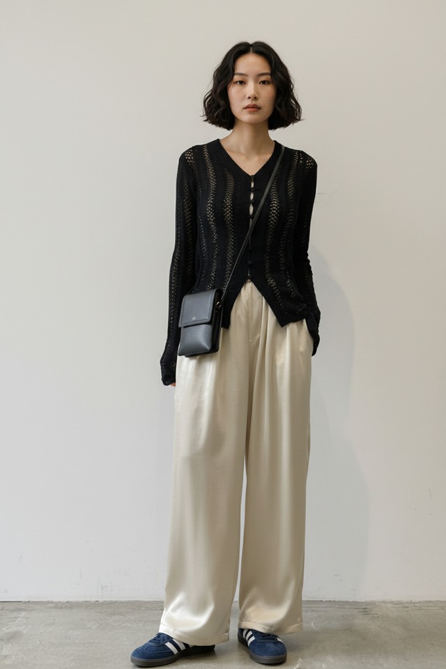 サテンイージーパンツ