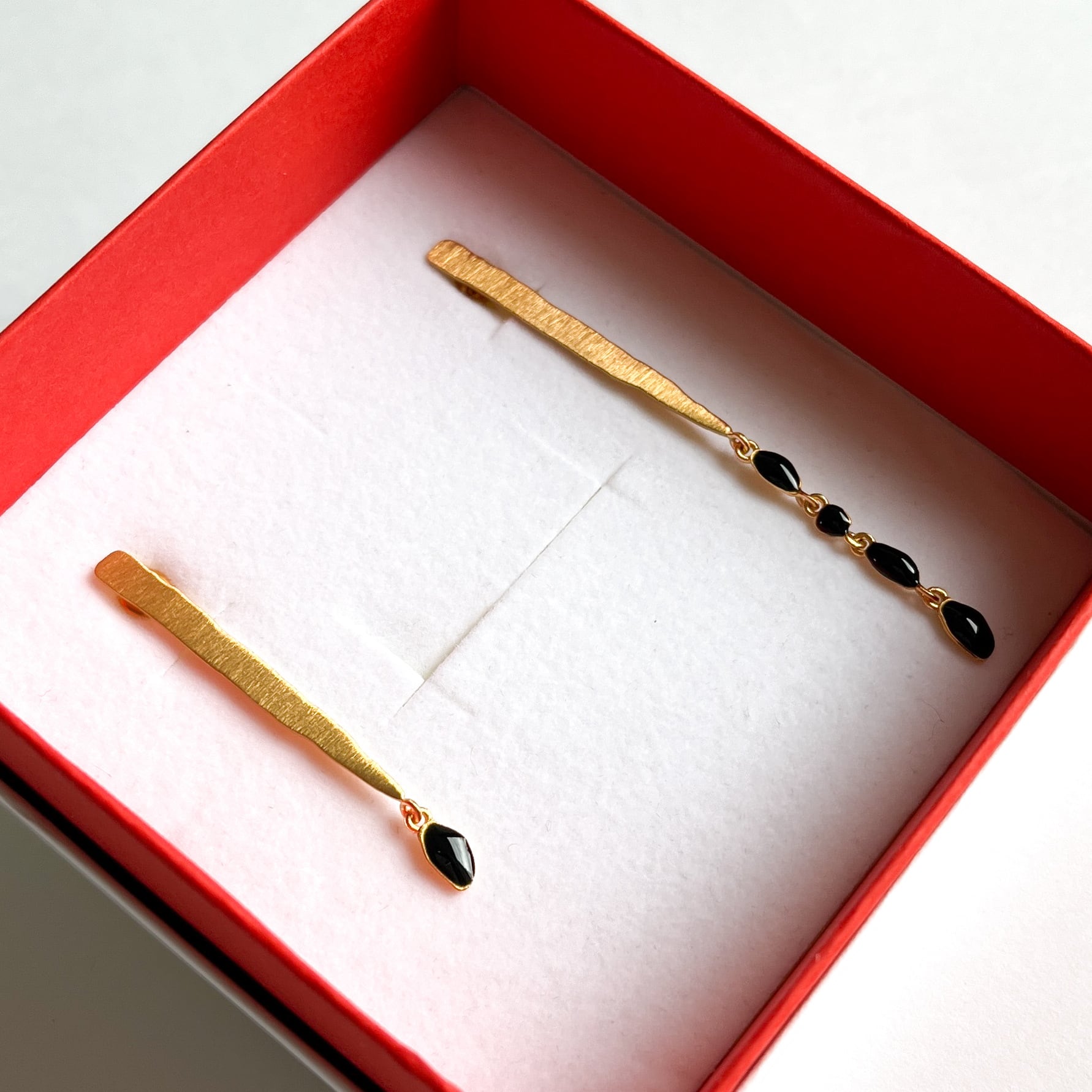 ミロ ピアス Bleu II Gold-Dots-Black ゴールド | hmm, by 東京