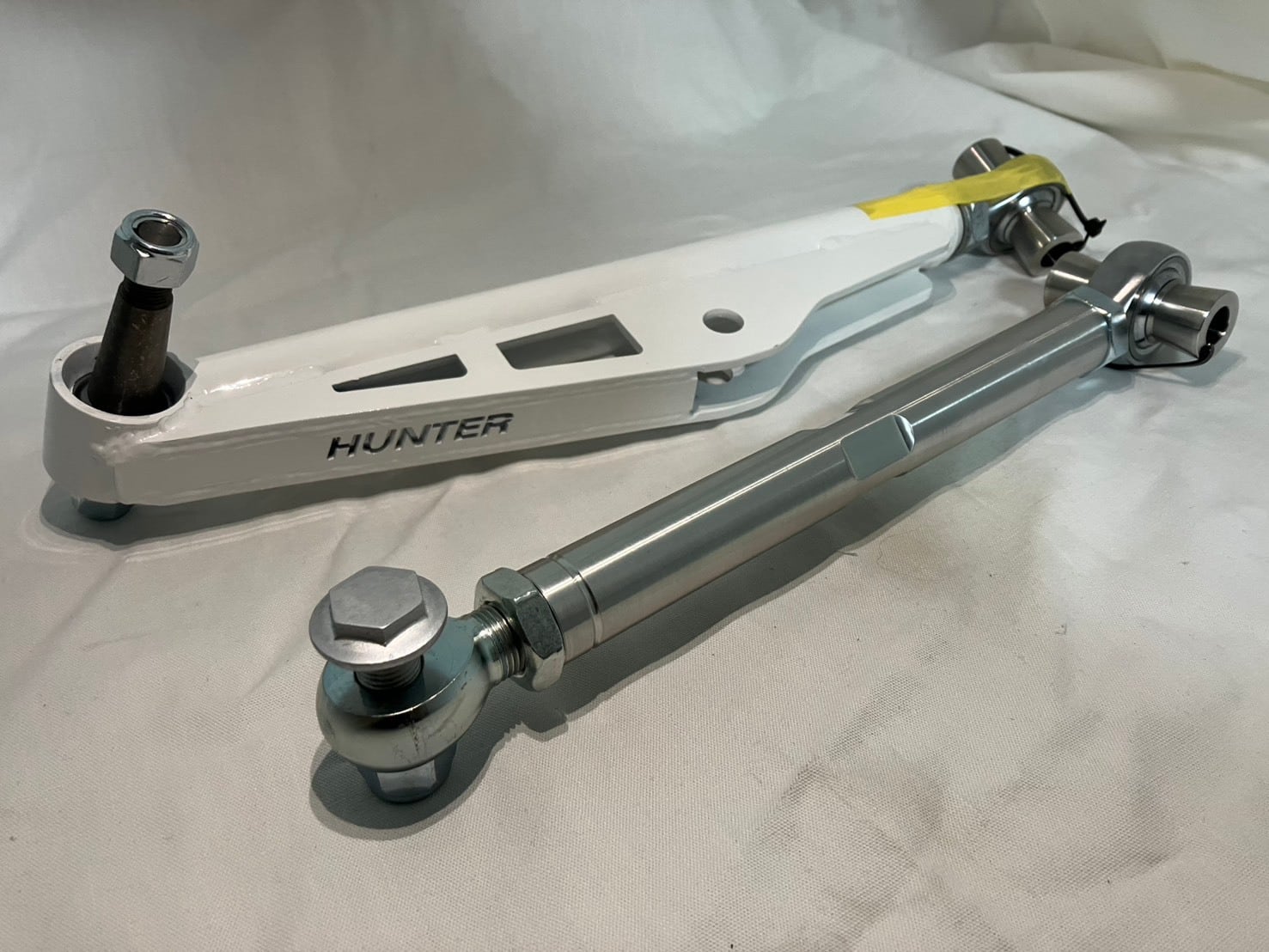 入荷待ち・納期確認中 FLUX Ver. HUNTER ZC33S用ロアアーム ※車検対応