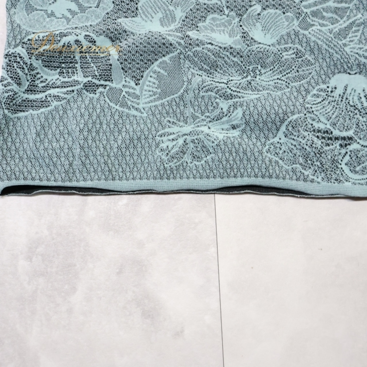 バレエ 衣装 ノーソーイングニット ブラック系 リバーシブル 黒 緑 社交ダンス 花柄 花 練習 レッスン 伸縮 ストレッチ 上品 かわいい 落ち着いた色 フラワー 長袖 ノーソーイング