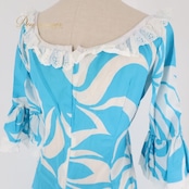 フラダンス 衣装 ワンピース ドレス タリーズポリネシア ブルー系 TALI’S POLYNESIA ハワイ製 アシンメトリー フリル かわいい 華やか 鮮やか 明るい ゴージャス 水色 白 ハワイアン アロハ ハワイアンプリント フラ ダンス レッスン 練習