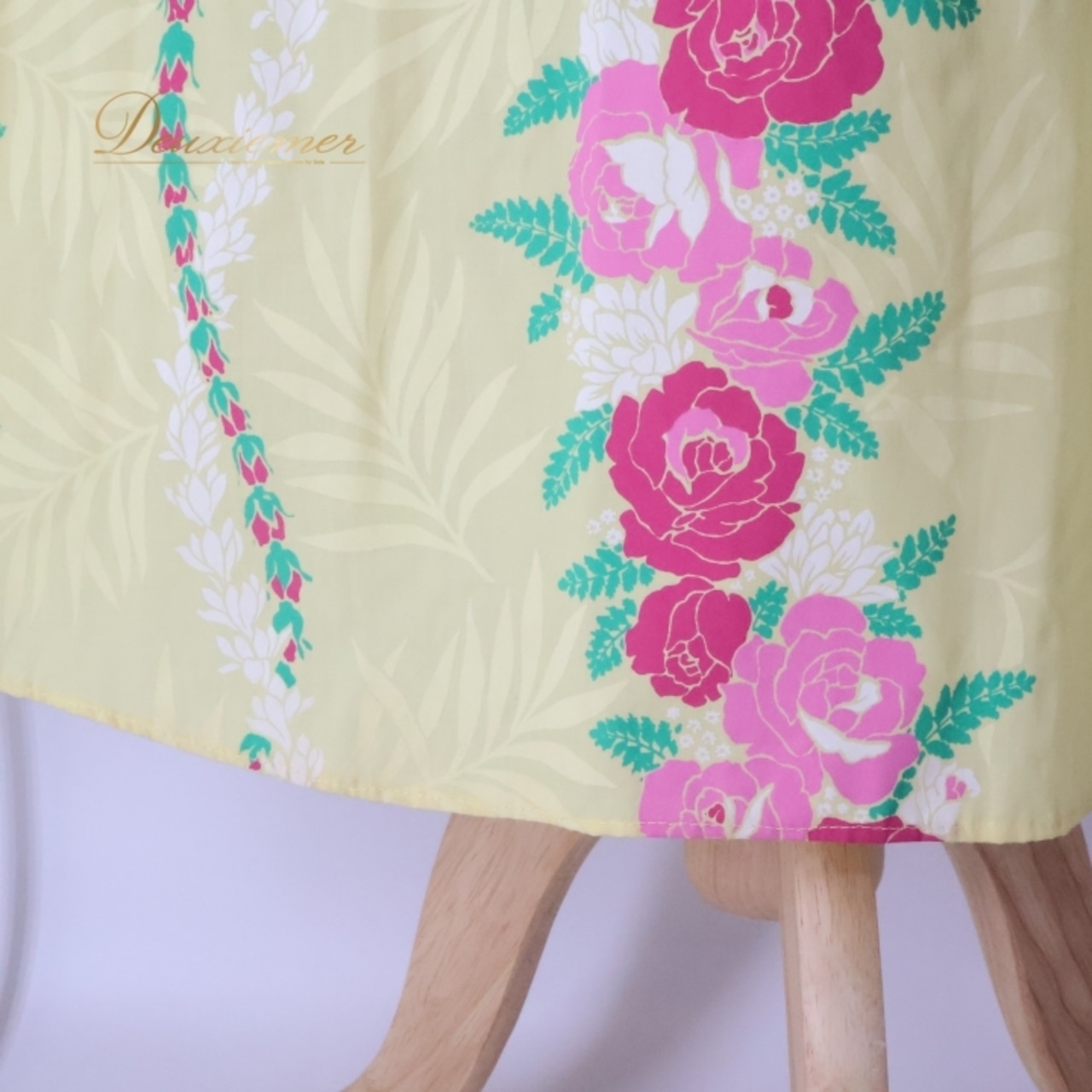 フラダンス 衣装 ワンピース ドレス イエロー系 ムームーファクトリー ハワイ製 バラ柄 ロケラニ柄 T&L MUUMUU FACTORY ハワイアンプリント アロハ フラ ダンス レッスン 練習 華やか 鮮やか かわいい おしゃれ 明るい 上品 ピンク系 グリーン系 ホワイト系 黄 ピンク 緑 白 フラダンス衣装 ハワイ製ドレス 衣装踊り 可愛いデザイン パーティー用 お洒落 ドレスアップ