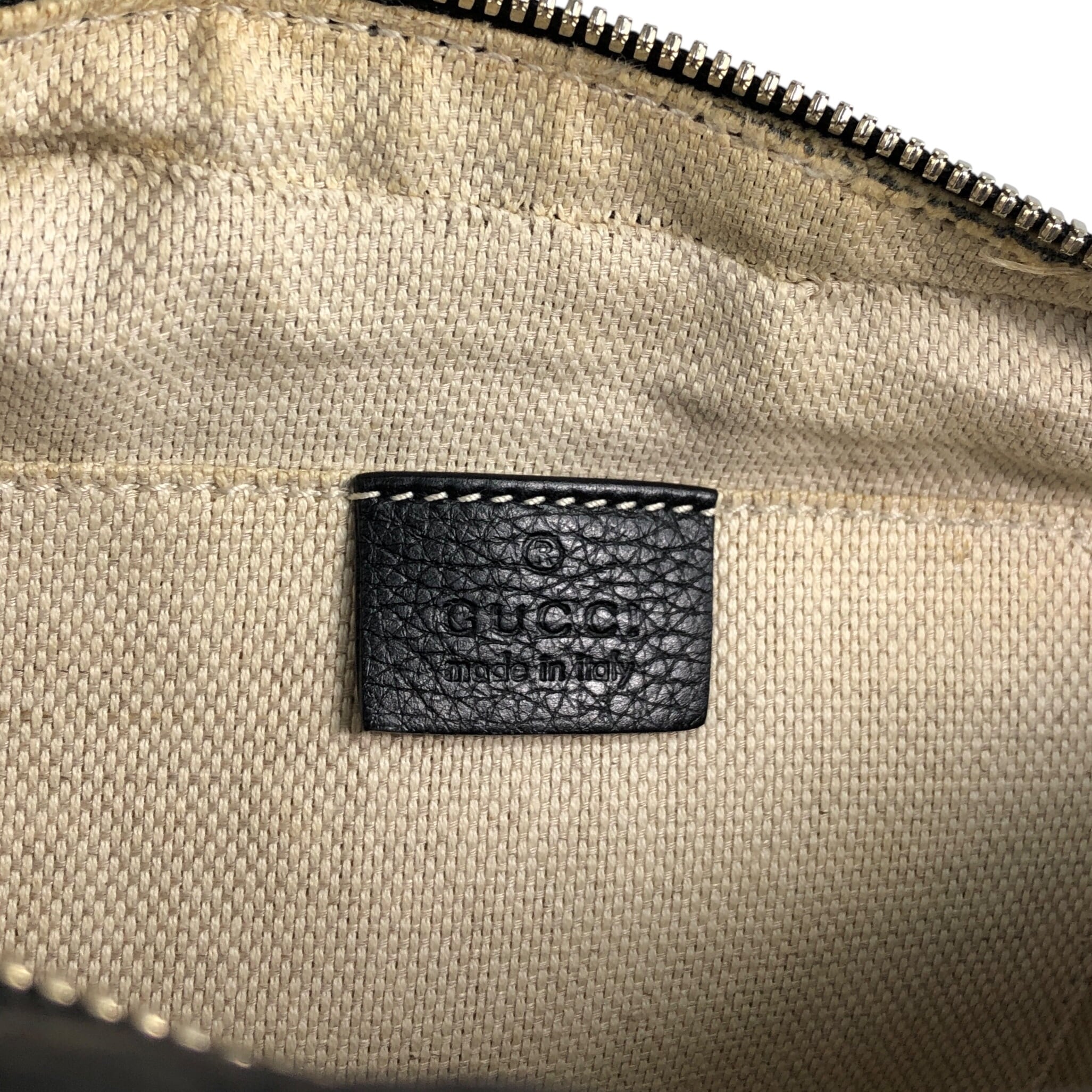 GUCCI グッチ ショルダーバッグ ブラック ソーホー インターロッキング