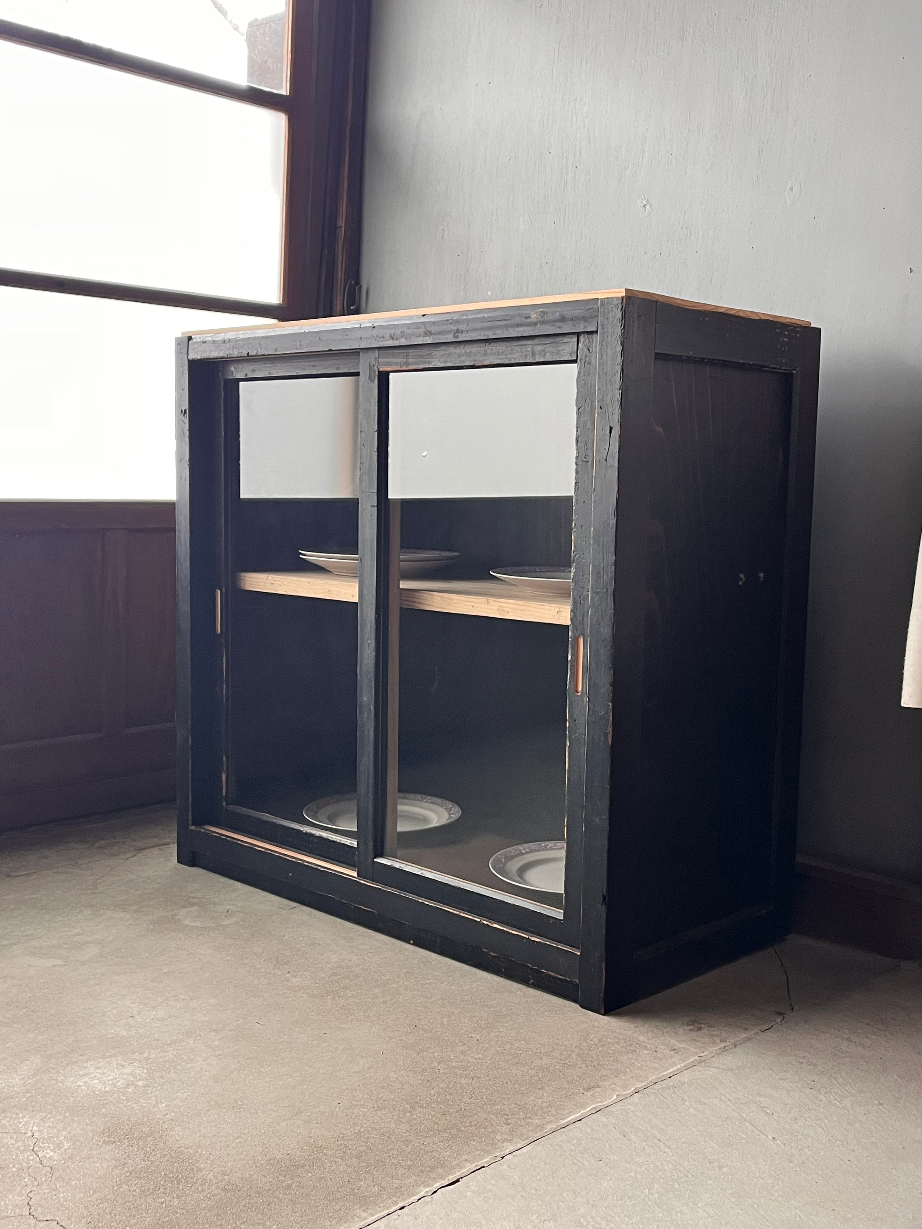 Legacy Market［レガシーマーケット］｜古道具・古家具の販売