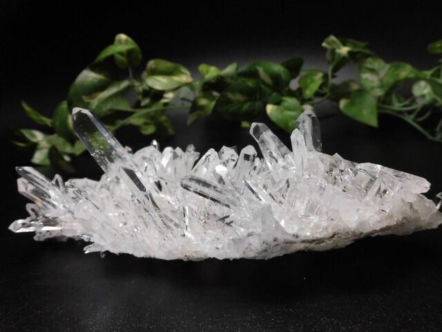 【送料無料】【最高品質】コロンビア サンタンデール産水晶クラスター  no.5