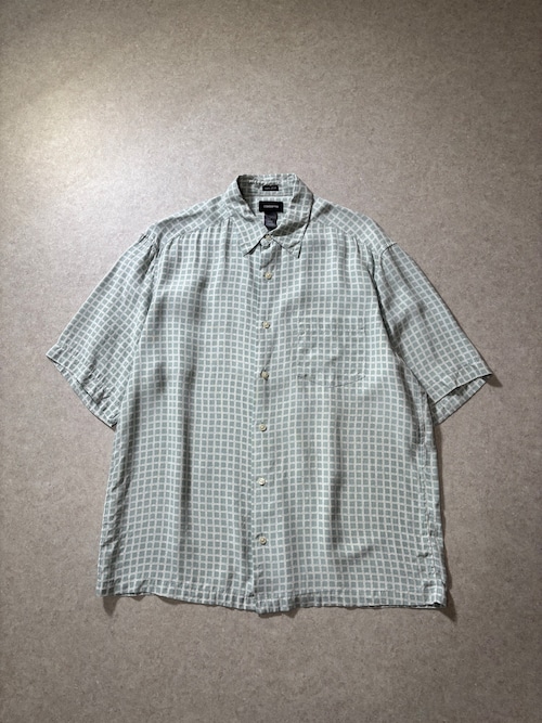 00s Claiborne silk shirt
