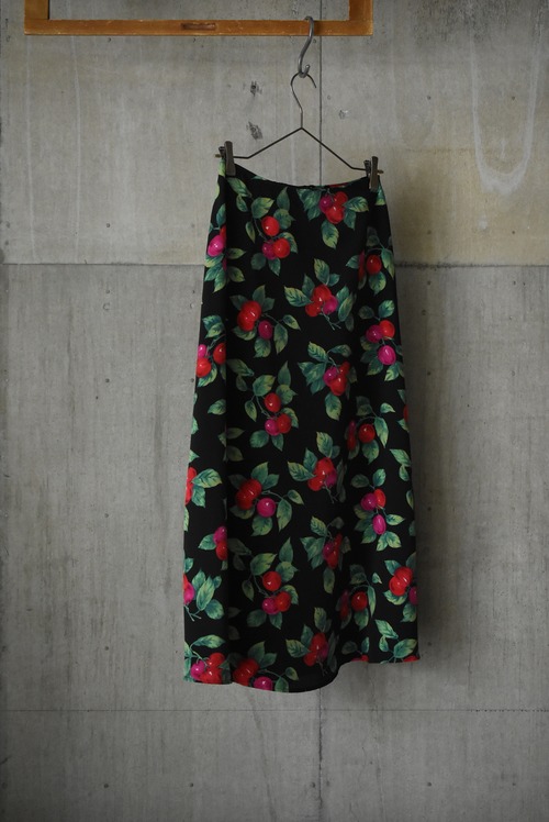 OK／80-90's "cherry" skirt