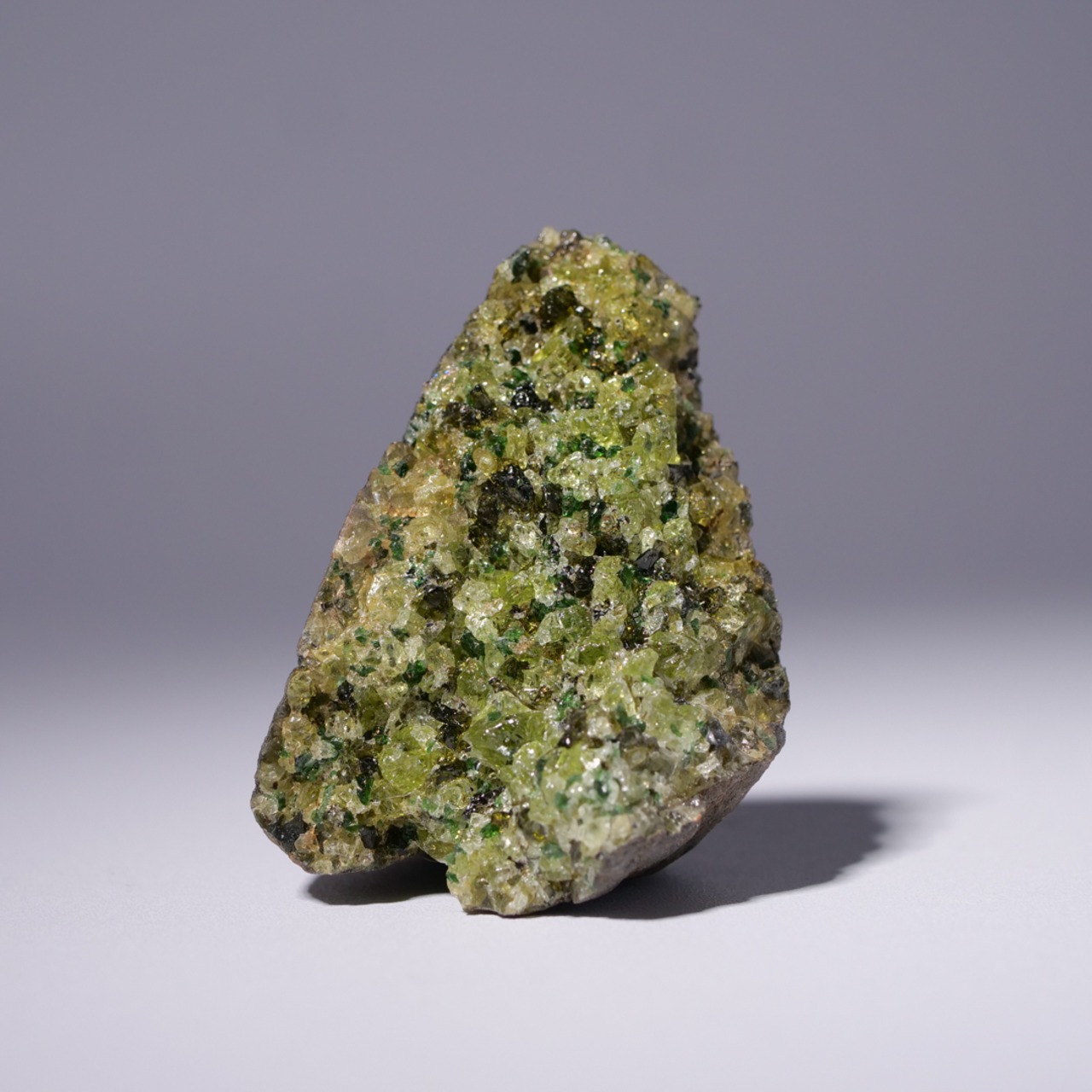 ペリドット オリビン カンラン石【2】/ 原石 標本