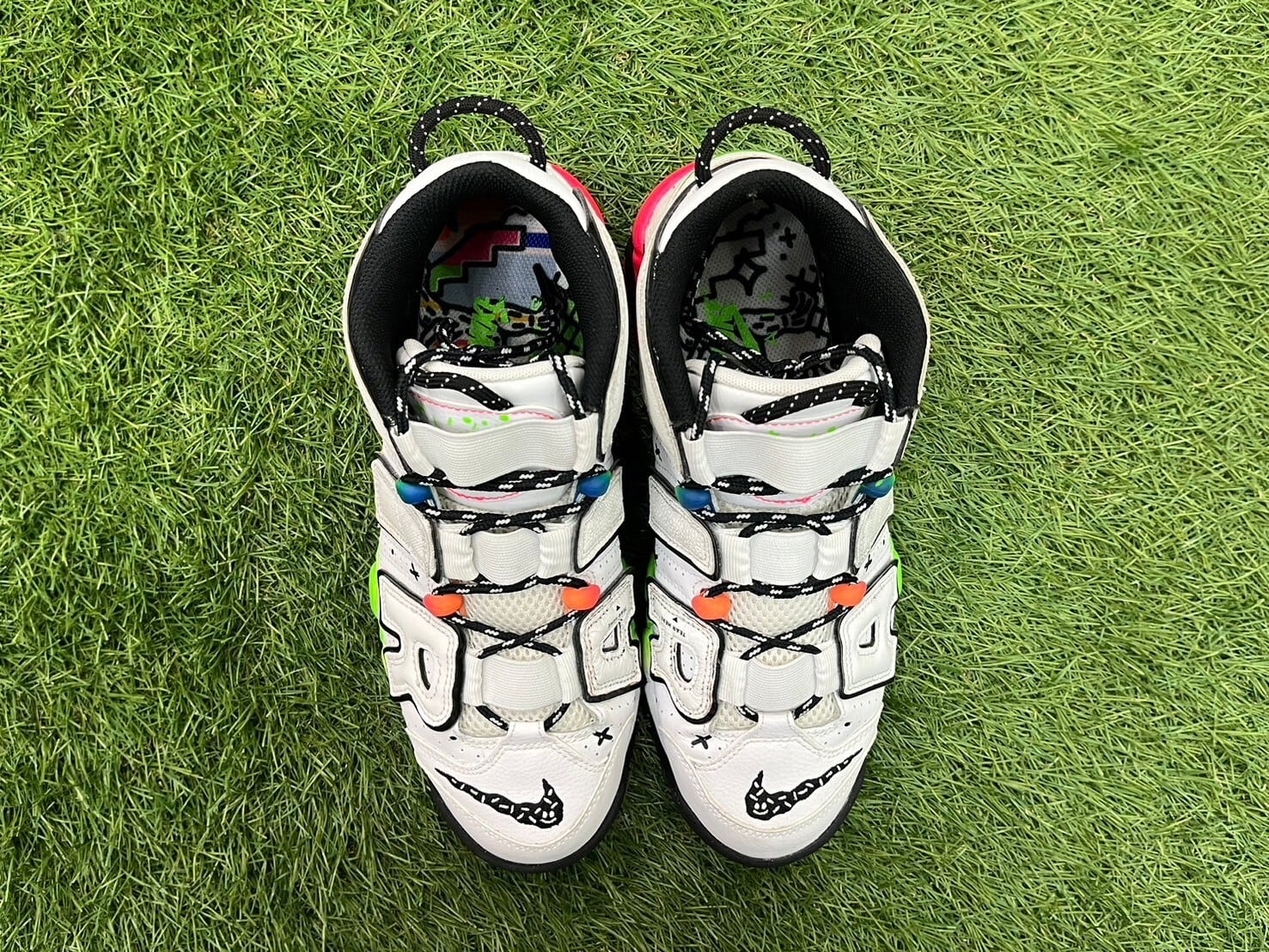 NIKE AIR MORE UPTEMPO 96 GHOST WHITE BLUE/ORANGE GREEN DV1233-111 