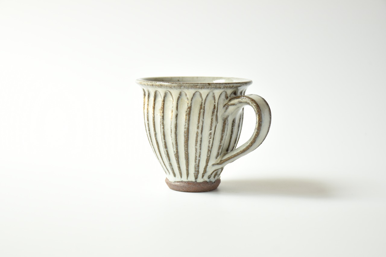 小代瑞穂窯 / 福田るい : しのぎマグカップ 白 縦しのぎ