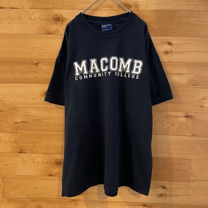 【MV SPORT】カレッジ マコームコミュニティ大学 ロゴ Tシャツ MACOMB COMMUNITY COLLEGE Lサイズ US古着 アメリカ古着