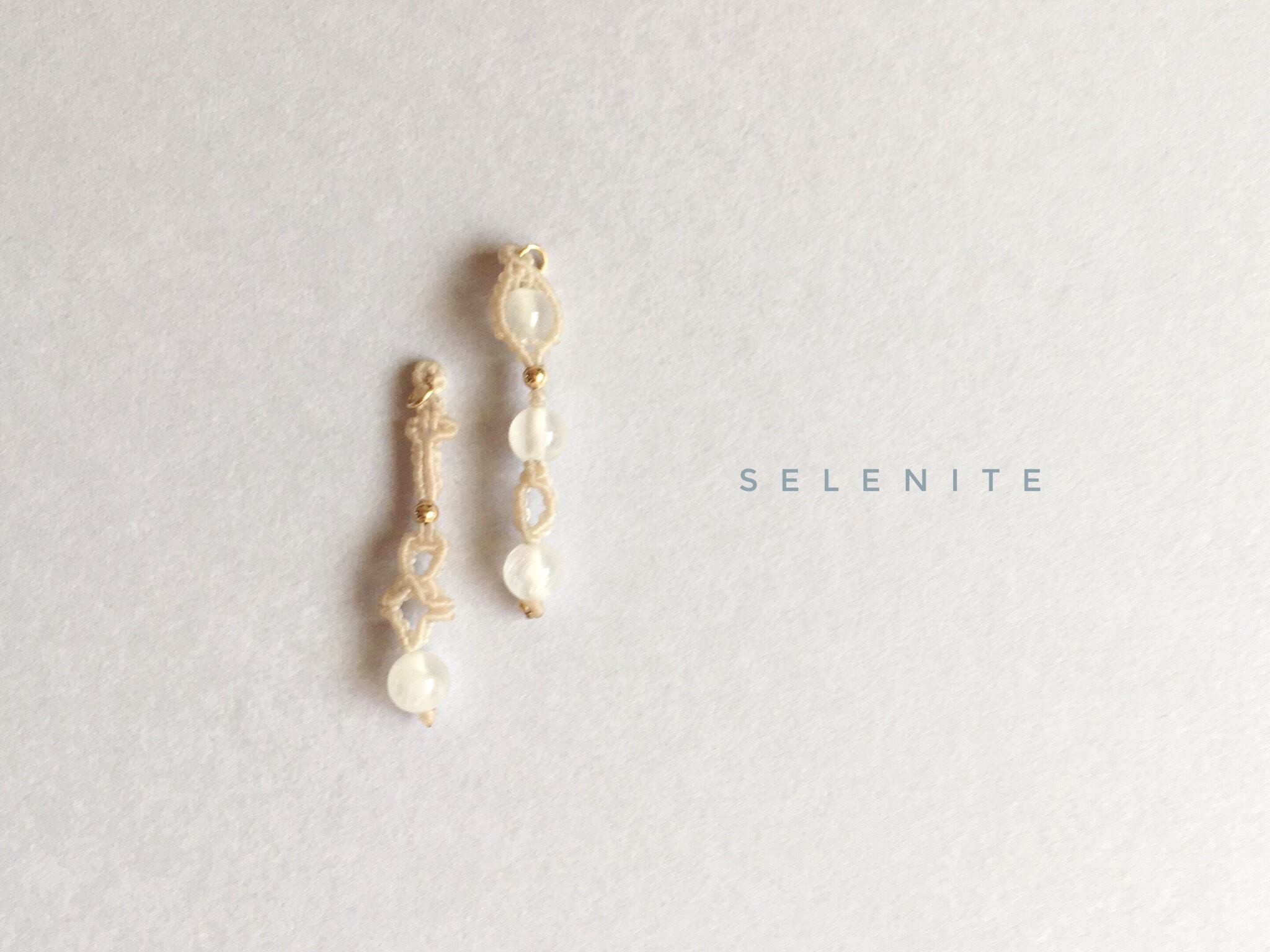 セレナイト macrame earrings