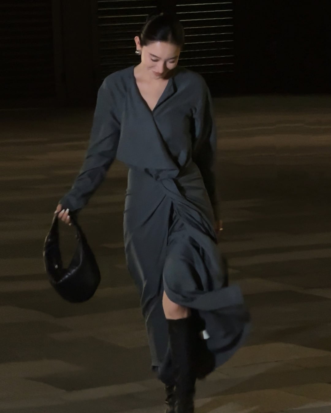 ドレープデザインロングトレンチワンピース A25149